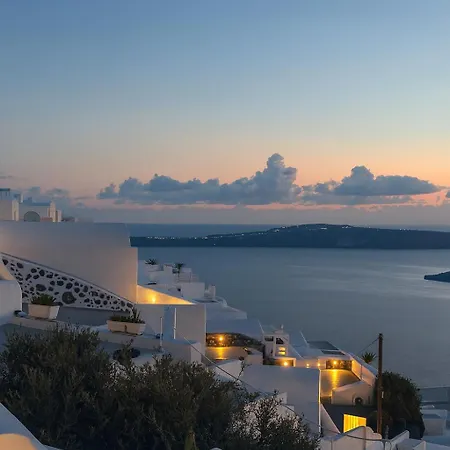 Chic Santorini