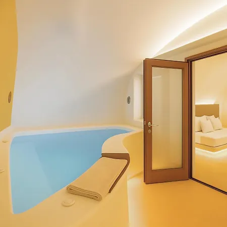 מלון Chic Santorini 3*