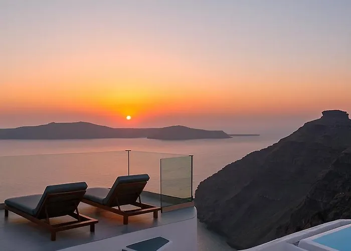 Chic Santorini