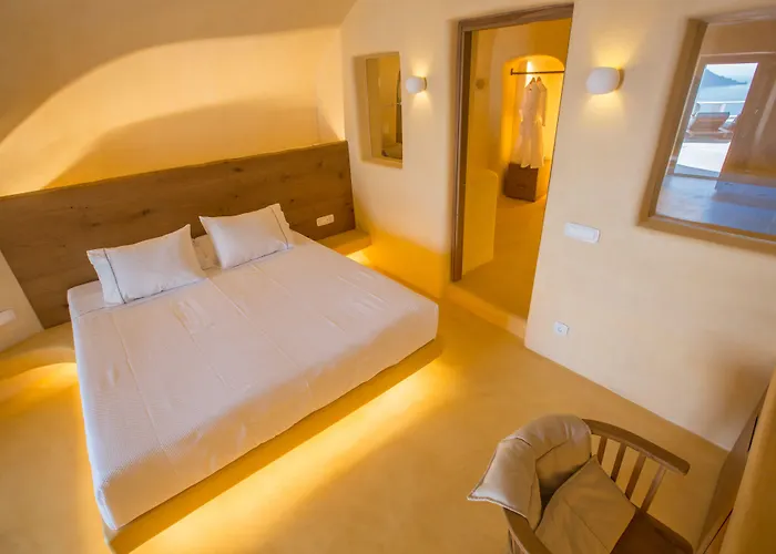 Chic Santorini Firostefani