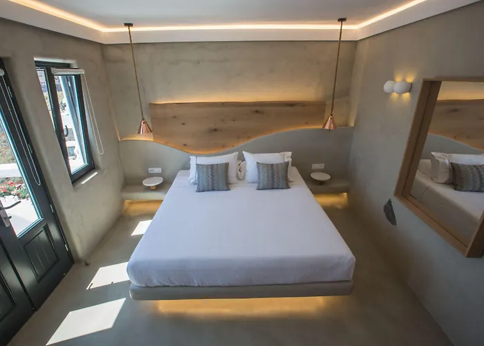 Chic Santorini Firostefani