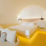Chic Santorini 3*