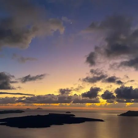 Hotel Chic Santorini 3*