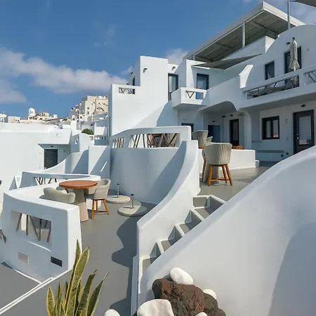 Chic Santorini Hotel