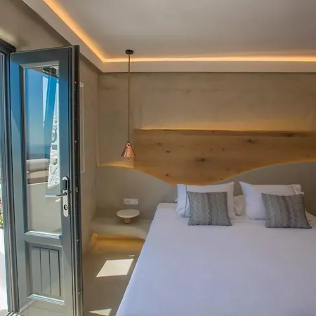 Chic Santorini Hotel Firostefani