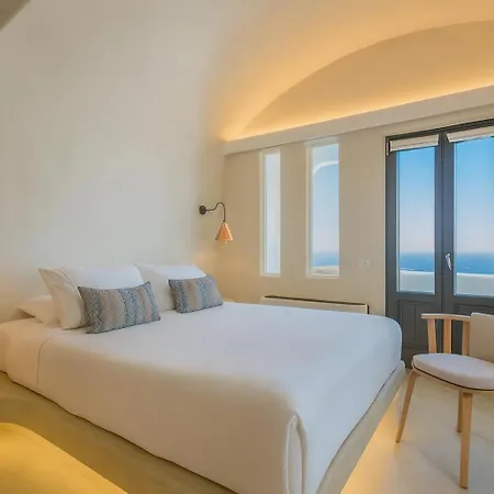 Chic Santorini 3*