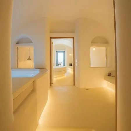 Chic Santorini Hotel Firostefani