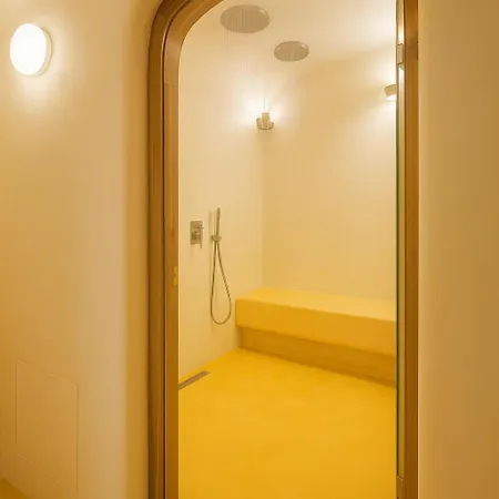 Chic Santorini 3*