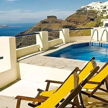 Chic Santorini Hotel 3*