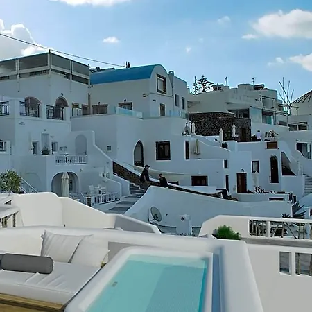 Chic Santorini 3*