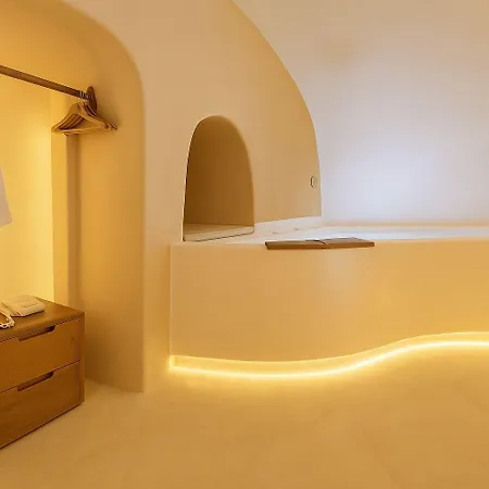 Chic Santorini Firostefani