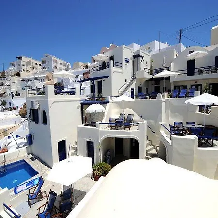 Chic Santorini Hotel