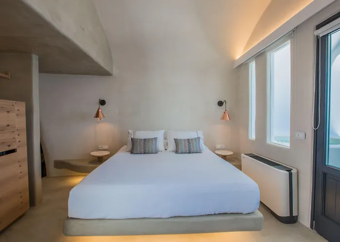 Chic Santorini Otel