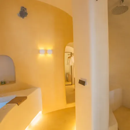 Chic Santorini