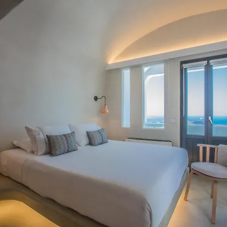 Chic Santorini Hotel