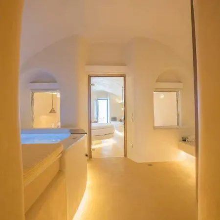 Chic Santorini