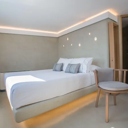 Chic Santorini