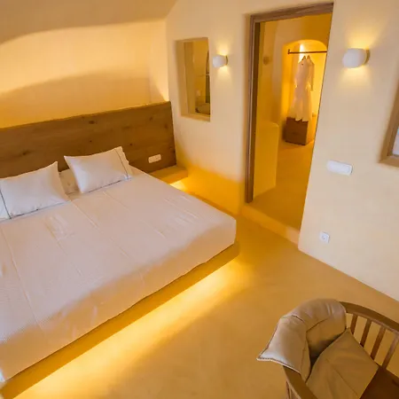 Chic Santorini Фиростефани