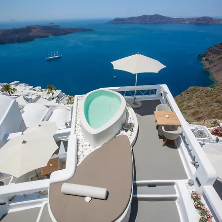 Chic Santorini 3*