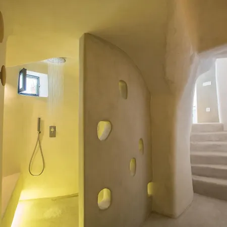 Chic Santorini Отель