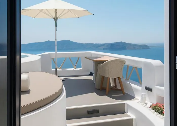 Chic Santorini Фиростефани