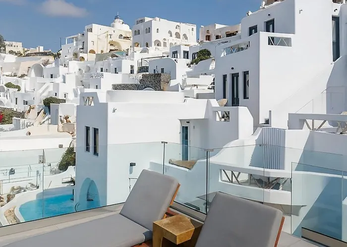 Отель Chic Santorini 3*