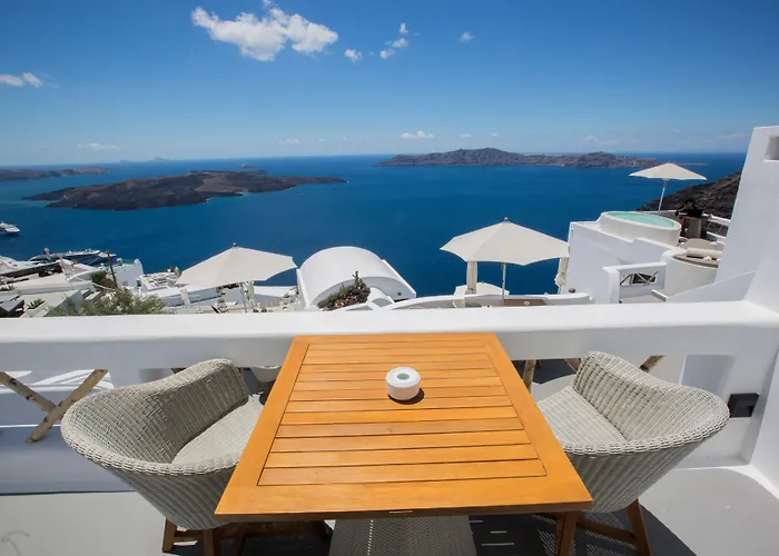 Chic Santorini 3*