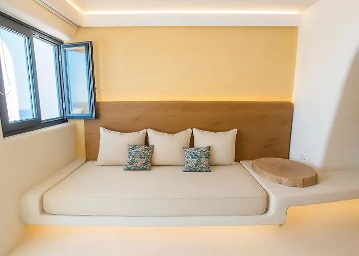 Отель Chic Santorini